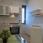 Civico85 לינה וארוחת בוקר 4*